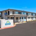 Days Inn & Suites by Wyndham Wichita Falls