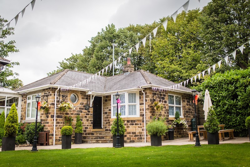 Dimple Well Lodge Hotel in Ossett, United Kingdom