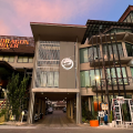 Dragon River Avenue Hotel