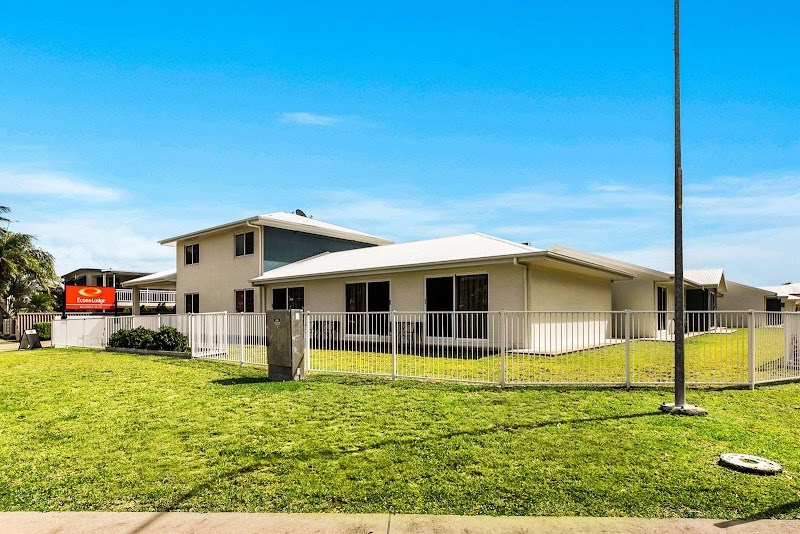 Econo Lodge Beachside in Mackay, Australia