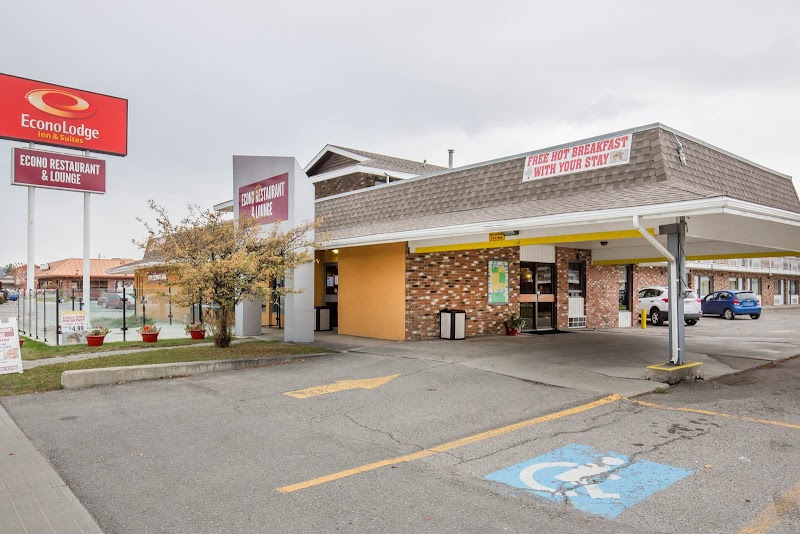 Econo Lodge Inn & Suites in Cranbrook, Canada