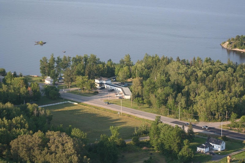 Edgewater Motel and Campground in Temiskaming Shores, Canada
