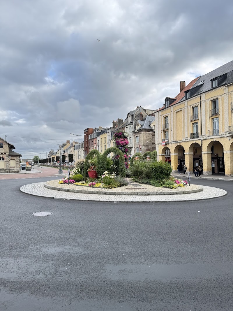 Egg Hotel Dieppe in Dieppe, France