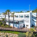 El Oceano Beach Hotel