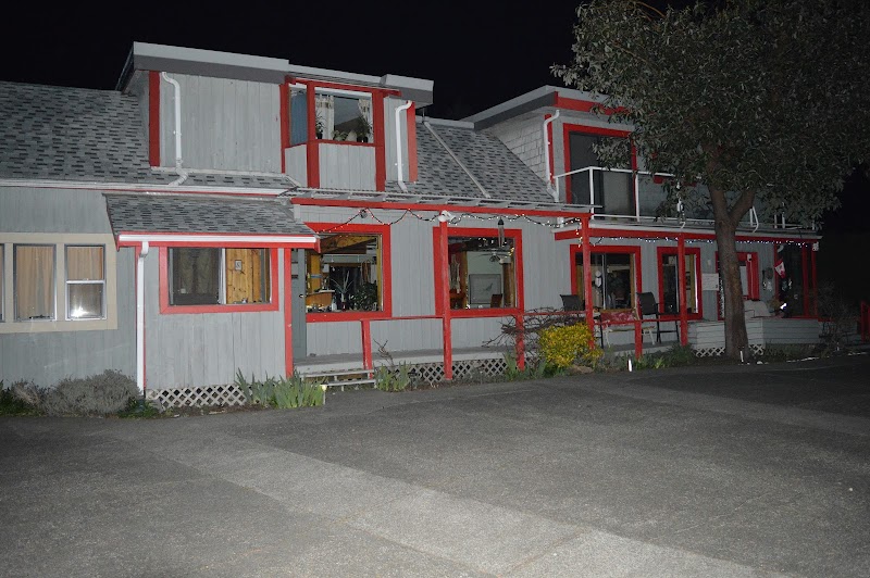 Estuary House in Courtenay, Canada