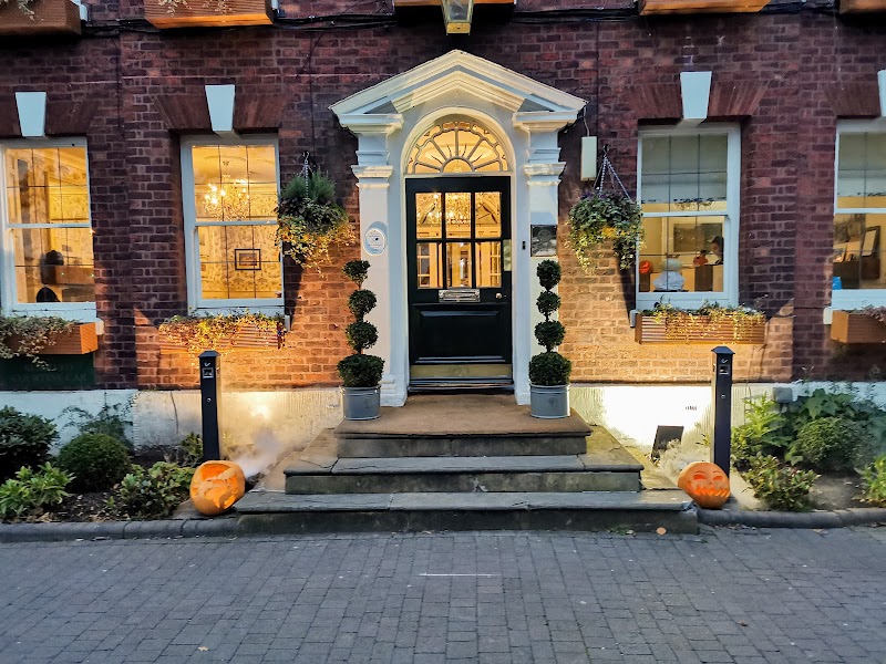 Etrop Grange Hotel in Wythenshawe, United Kingdom