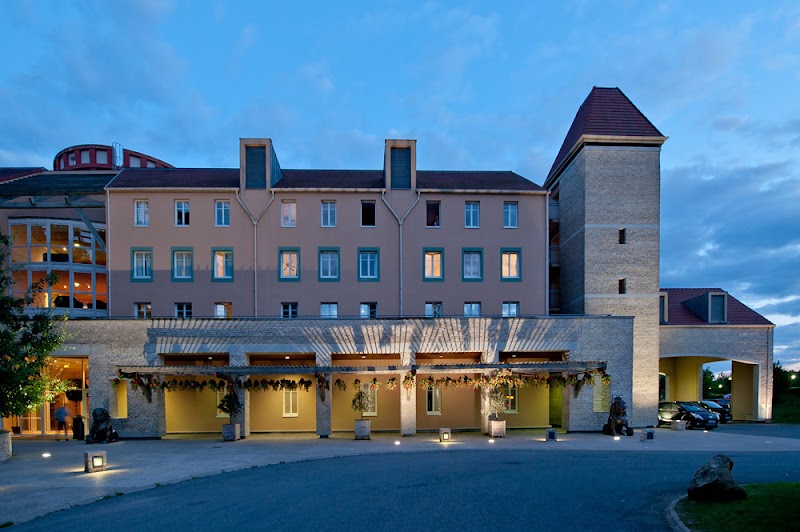 Explorers Hotel in Magny-le-Hongre, France