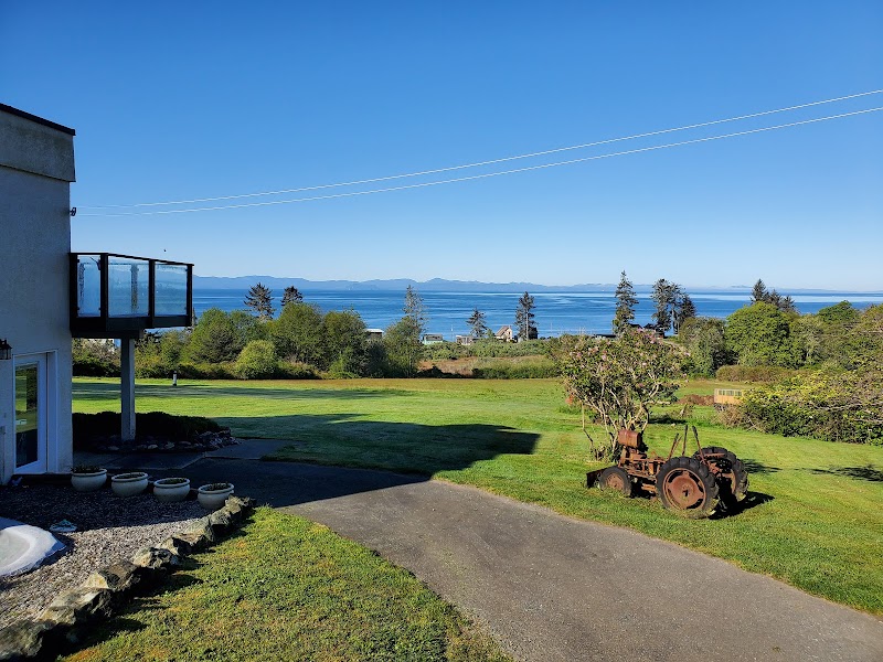 Fernridge Farmhouse in Sooke, Canada