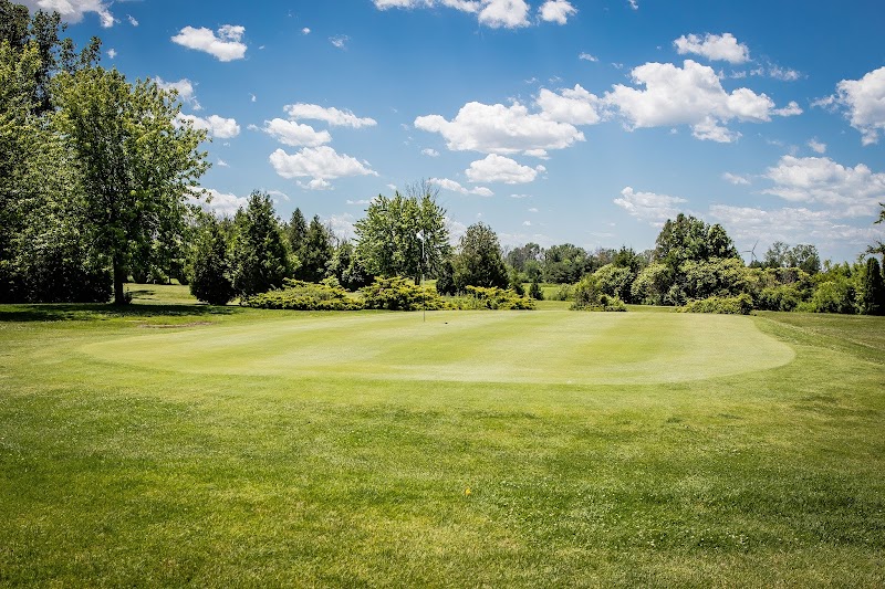 Forest Golf Club & Inn in Lambton Shores, Canada