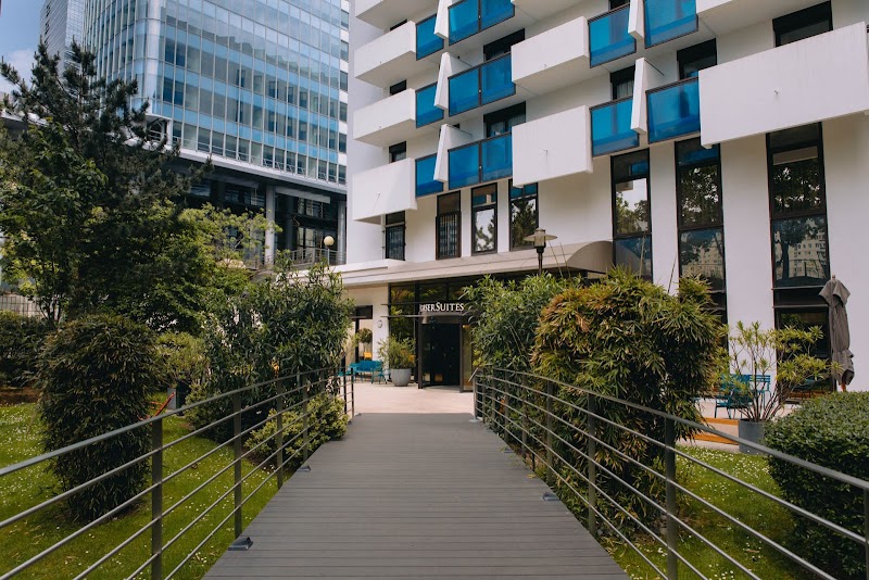 Fraser Suites Harmonie Paris La Défense in Courbevoic, France