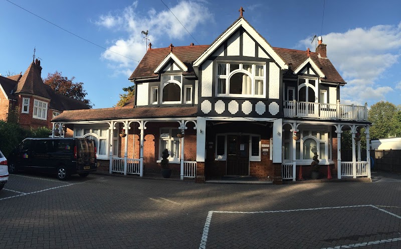 Gatwick Belmont Hotel in Horley, United Kingdom