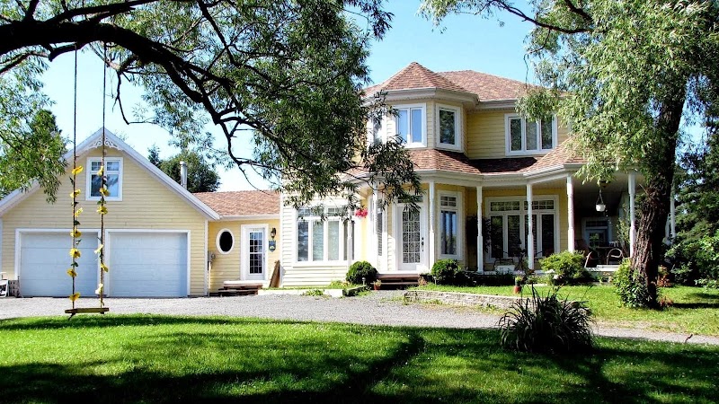 Gîte La Villa Victorienne in Saguenay, Canada