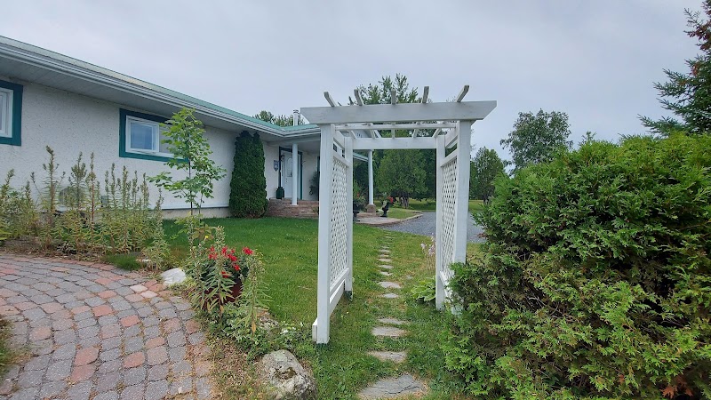 Gîte du Domaine de la Pomme d'Api in Magog, Canada