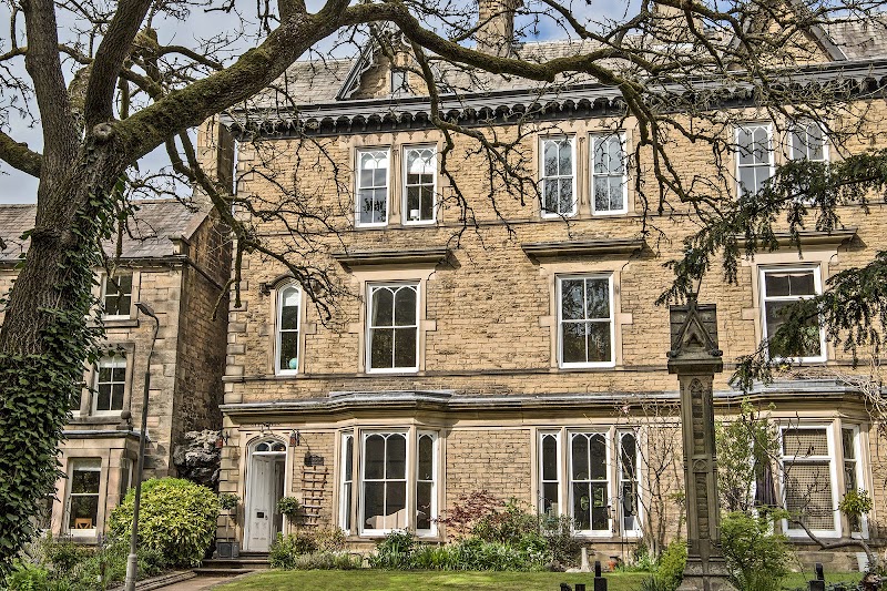 Glendon Guest House in Matlock, United Kingdom