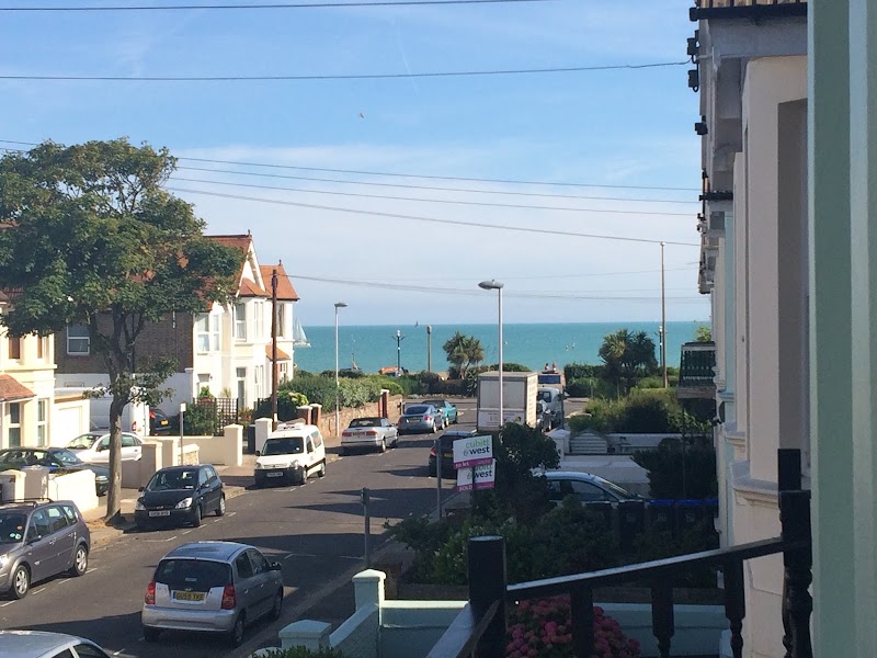 Glenhill Guest House in Worthing, United Kingdom