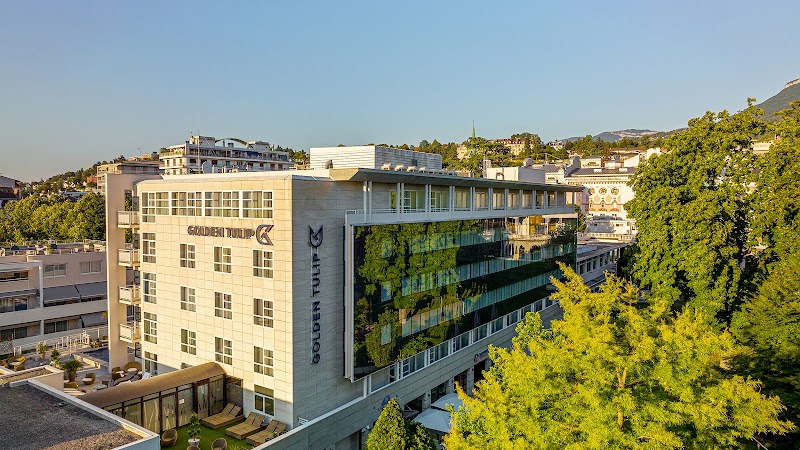 Golden Tulip Aix-les-Bains in Aix-les-Bains, France