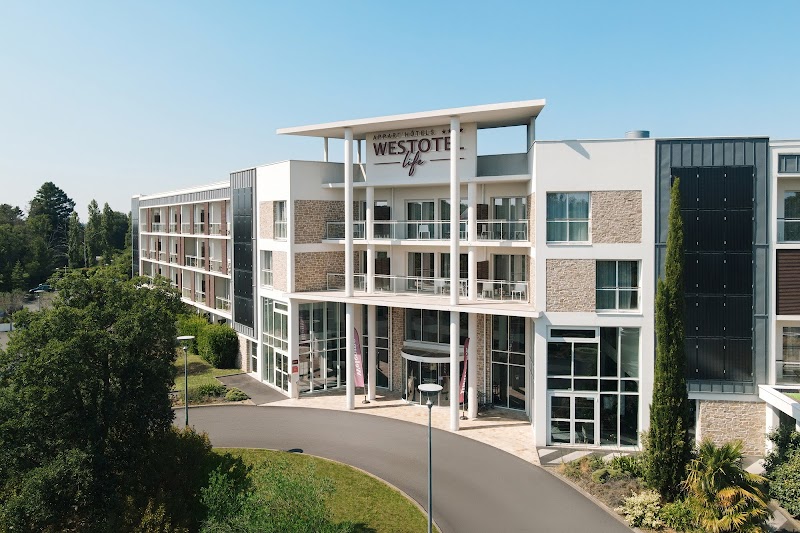 Golden Tulip Nantes Carquefou Suites in Carquefou, France
