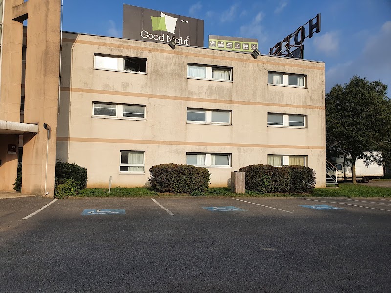 Good Night Hotel in Arques, France
