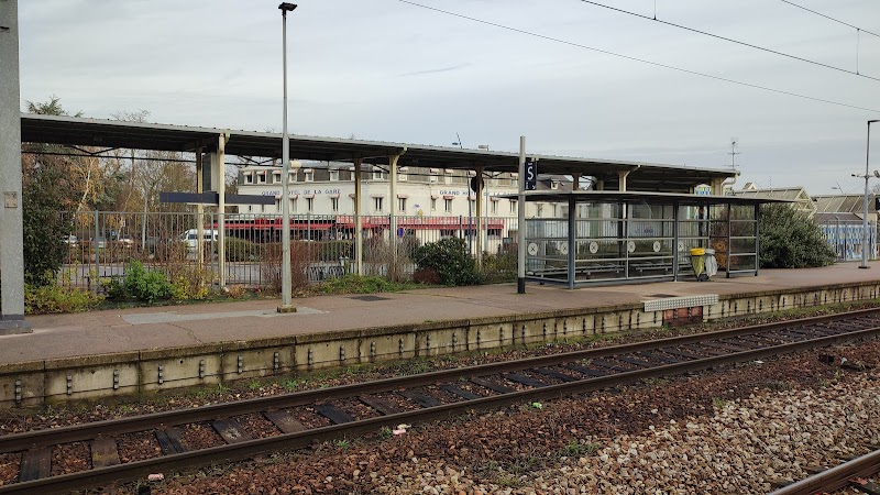 Grand Hotel de la Gare in Evreux, France