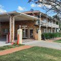 Grand Manor Motor Inn