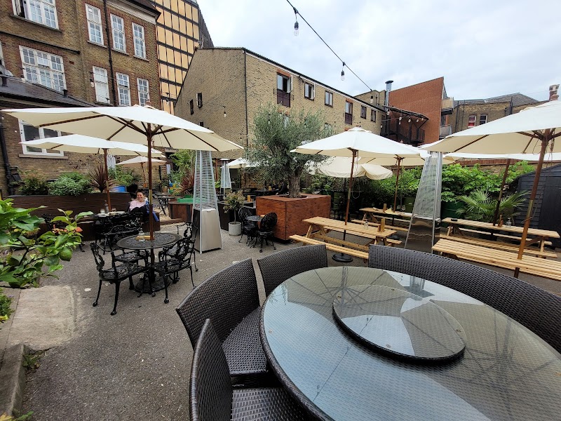 Green Rooms Hotel in Wood Green, United Kingdom