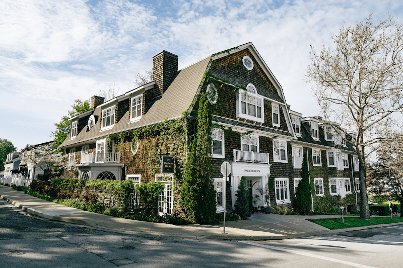 Harbour House Hotel in Niagara-on-the-Lake, Canada