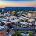 Holiday Inn Express & Suites