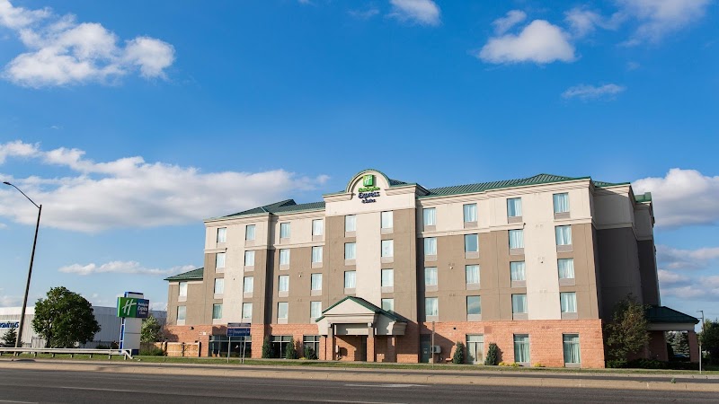 Holiday Inn Express & Suites Brampton in Brampton, Canada