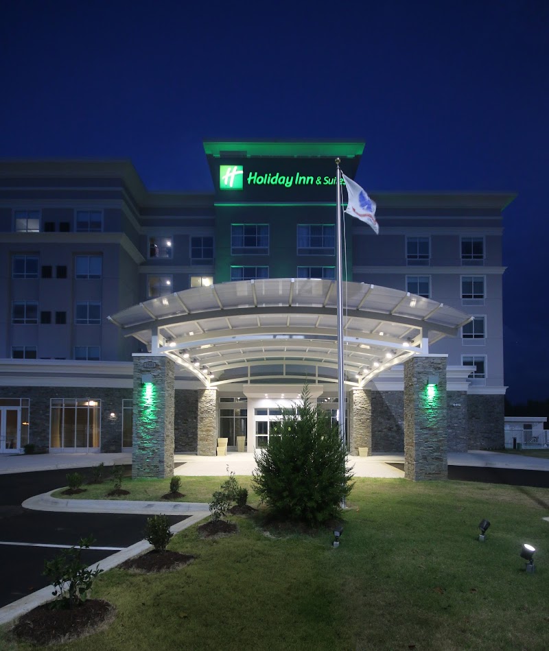 Holiday Inn Express & Suites Fayetteville-Ft. Bragg in Fayetteville, North Carolina, United States