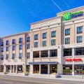 Holiday Inn Express & Suites Kansas City KU Medical Center
