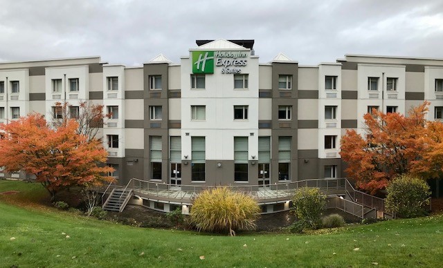 Holiday Inn Express & Suites Langley in Langley, Canada