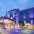 Holiday Inn Express & Suites Manhattan