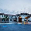 Holiday Inn Express & Suites Marina