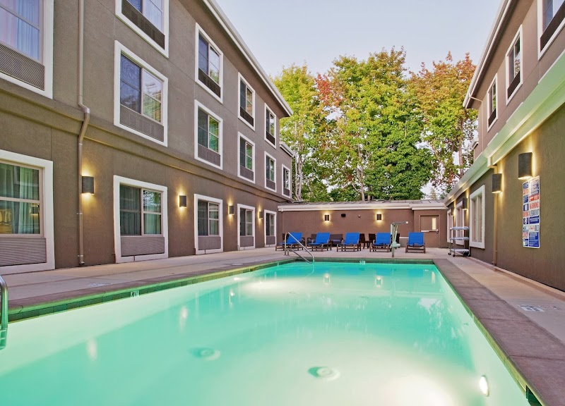 Holiday Inn Express & Suites Santa Cruz in Santa Cruz, California, United States