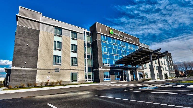 Holiday Inn Express & Suites Vaudreuil-Dorion in Vaudreuil-Dorion, Canada