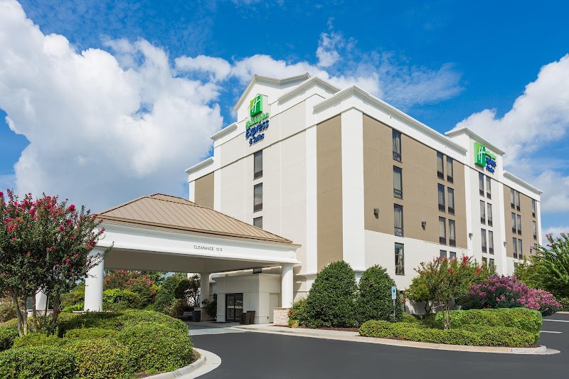Holiday Inn Express & Suites Wilmington-University Center in Wilmington, North Carolina, United States