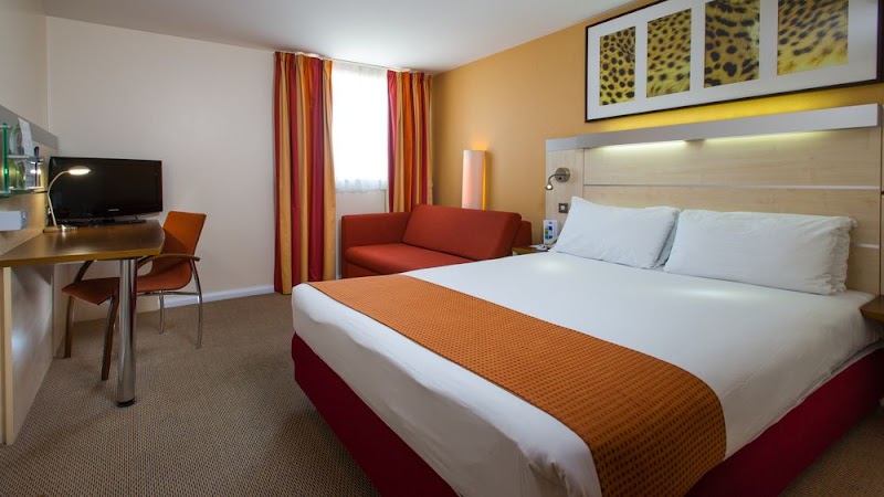 Holiday Inn Express Swindon City Centre in Swindon, United Kingdom