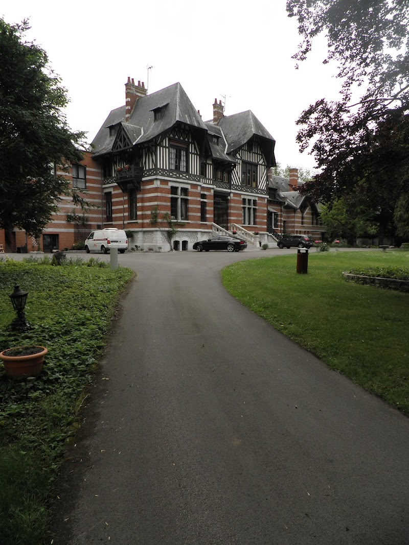 Hostellerie Des Trois Mousquetaires in Aire-sur-la-Lys, France