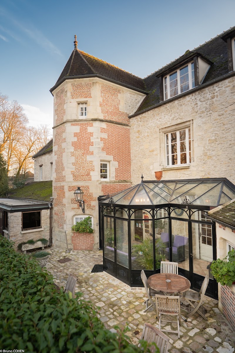 Hostellerie de la Porte Bellon in Senlis, France