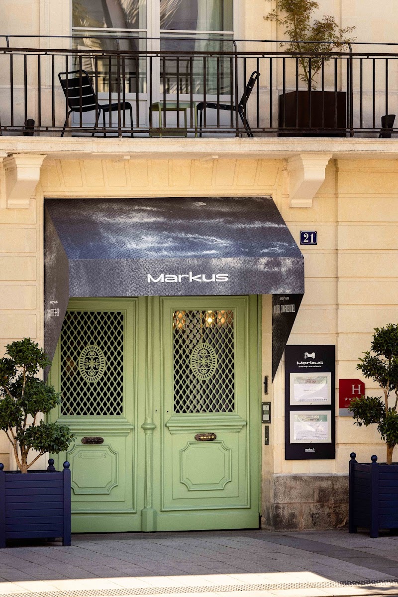 Hotel 21 Foch in Angers, France