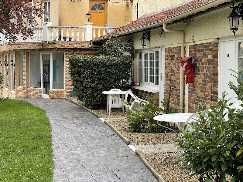 Hotel Acostel in Meaux, France