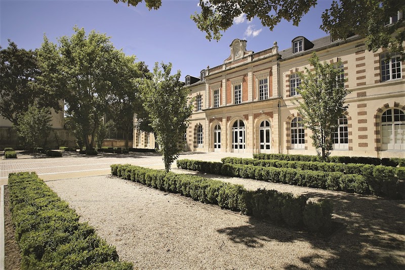 Hotel Argence in Troyes, France