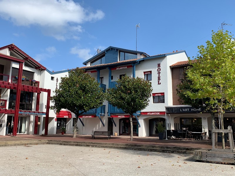 Hotel Atlantide in Biscarrosse, France
