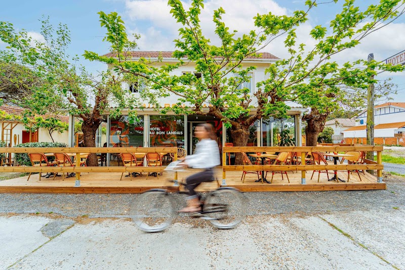 Hotel Au Bon Landais in Biscarrosse, France