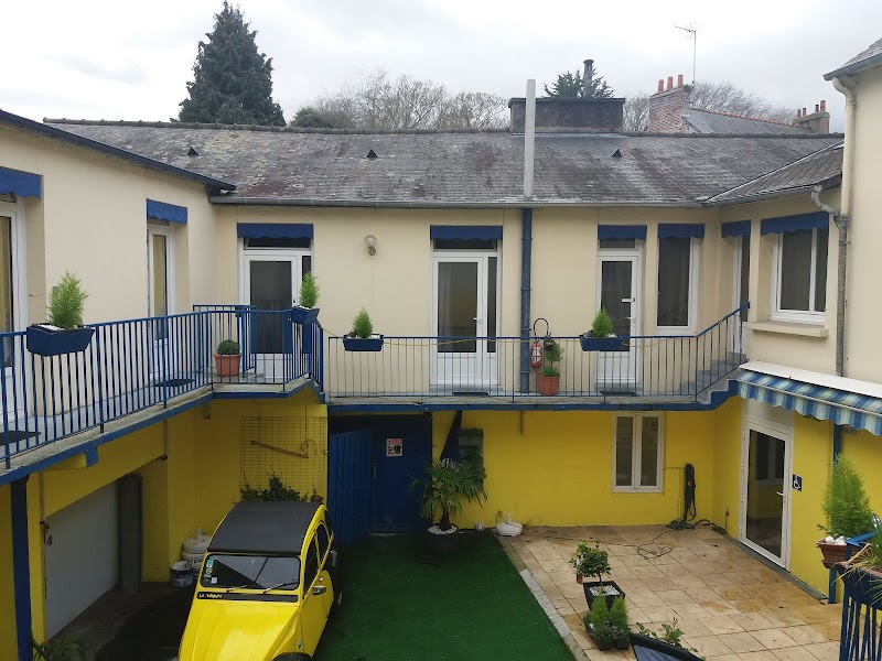 Hotel Au Pot d'Etain in Saint-Brieuc, France