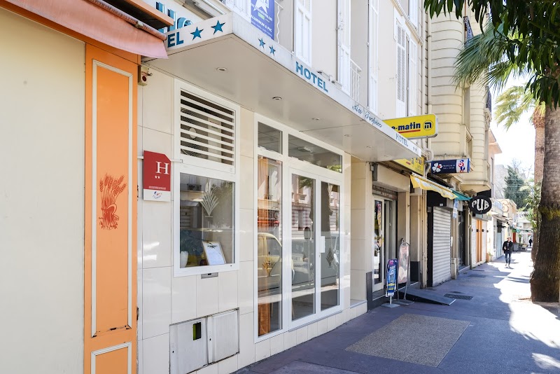 Hotel Au Tropico in Juan-les-Pins, France