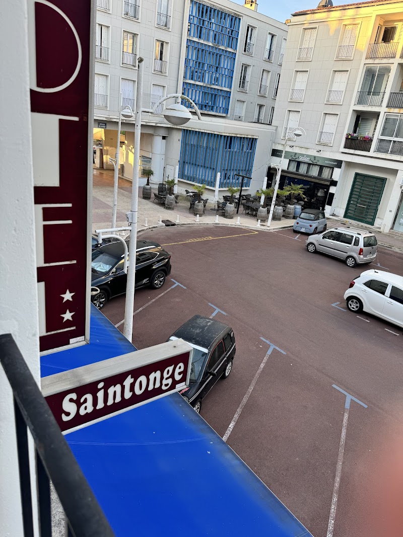 Hotel Aunis-Saintonge in Royan, France
