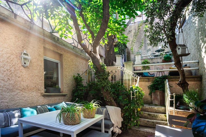 Hôtel Azur in Marseille, France