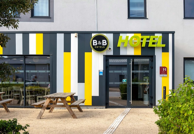 Hotel B&B Niort Marais Poitevin in Niort, France