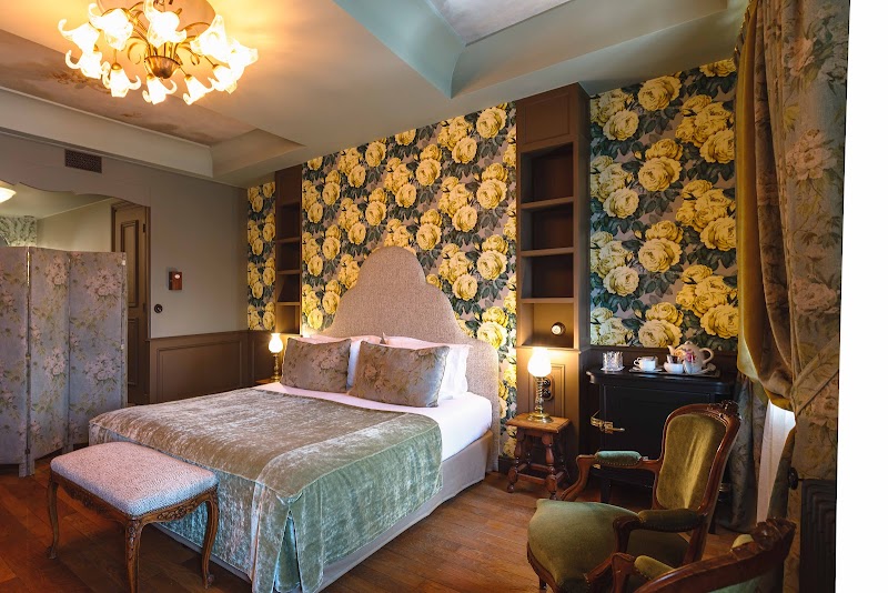 Hotel Bayard Bellecour in Lyon, France